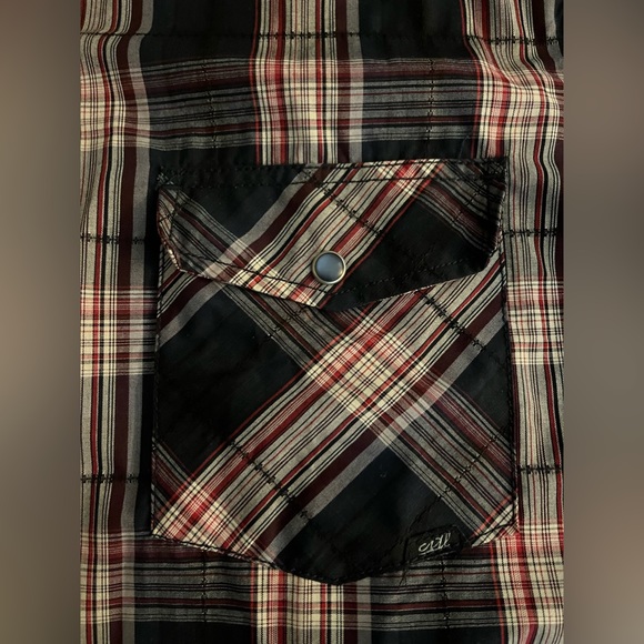 Men’s Coastal short sleeve button down plaid shirt in size xl. - Picture 3 of 10